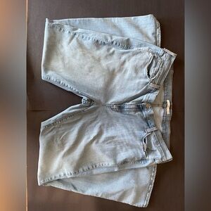 Levi’s Light Blue Denim Jeans